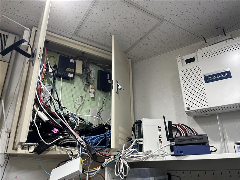 多摩ファミリークリニック様施工前画像